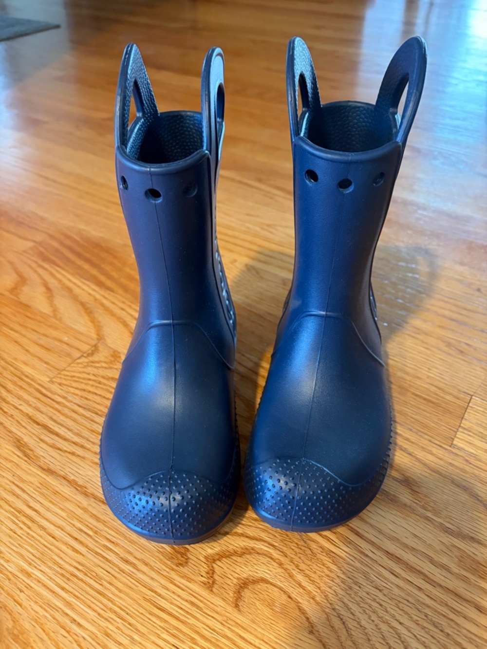 CROCS Kids Navy Blue Handle Rain Boots size J1